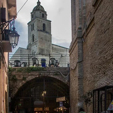 B&B Sotto La Torre Lanciano Exterior foto